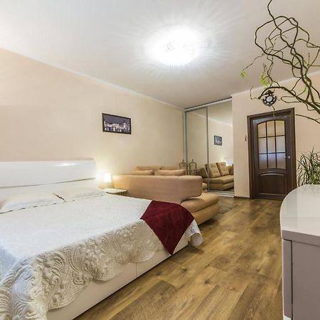 1 Поверх Ж К Паркові Озера Метро Дарниця Apartment เคียฟ ภายนอก รูปภาพ